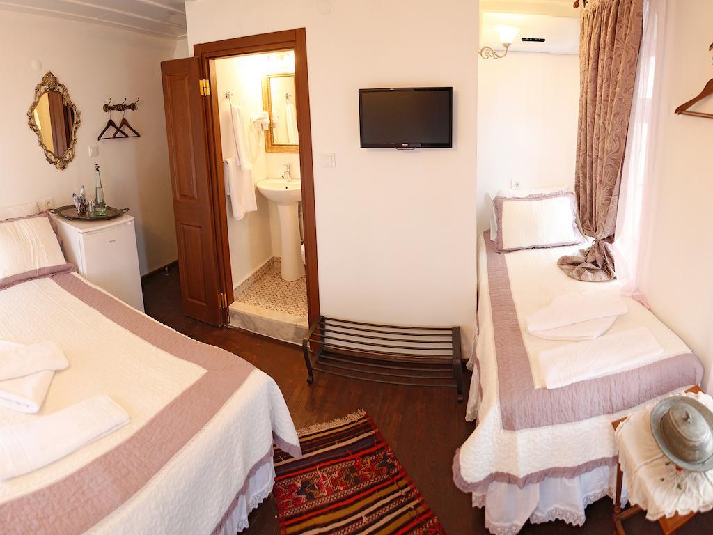 Marjolaine Hotel Ayvalı Rum bild