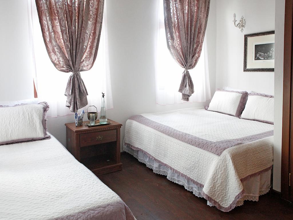 Marjolaine Hotel Ayvalı Rum bild